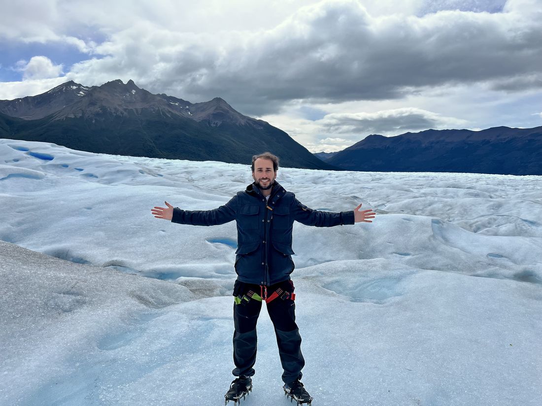 David sobre el hielo del glaciar Perito Moreno, Argentina